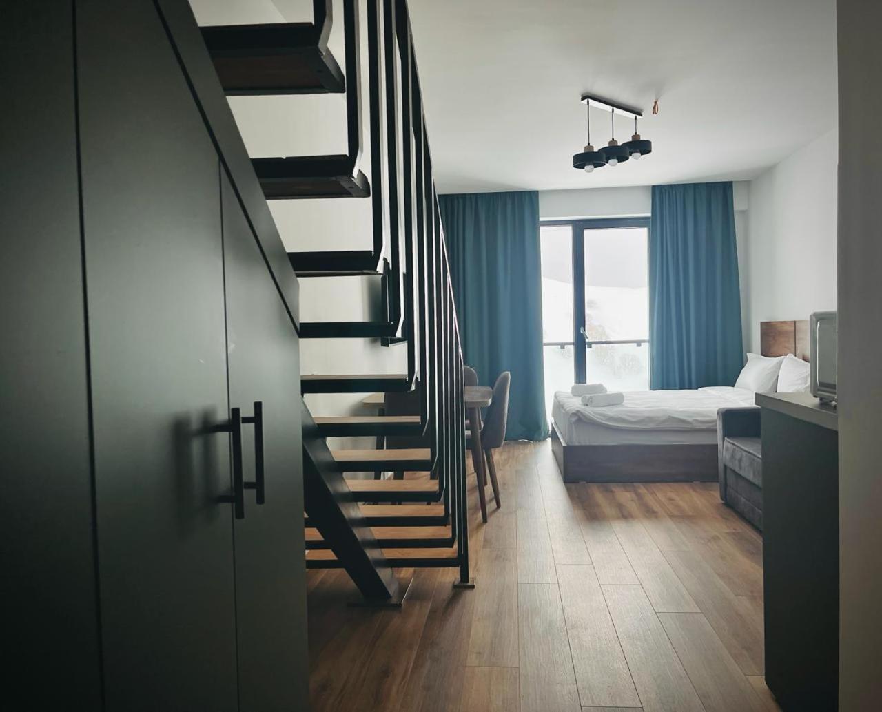 Four Seasons - New Gudauri Aparthotel Εξωτερικό φωτογραφία